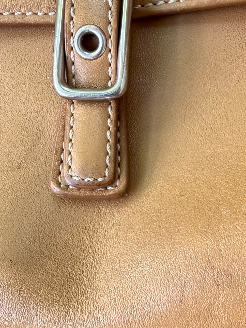Vintage Coach Tan Leather Crossbody Bag - Classic Buckle Flap - Picture 5 of 5